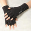 Gloves - NOORAN ALMASSI - نوران ألماسي