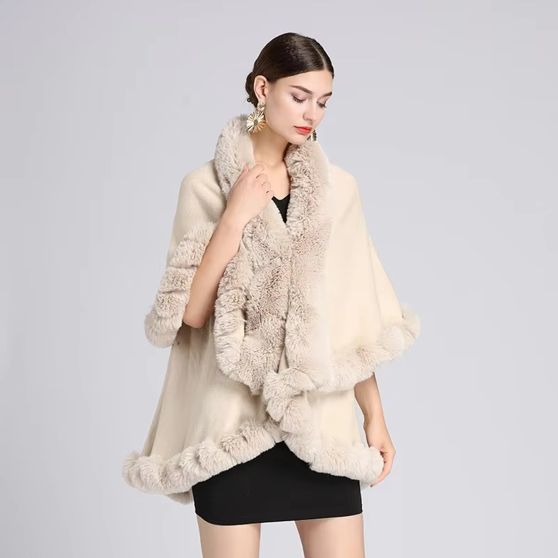 Cape Shawl - NOORAN ALMASSI - نوران ألماسي