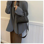 Luxurious, high-quality Crossbody shoulder bag for women