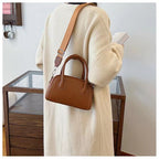 Luxurious, high-quality Crossbody shoulder bag for women