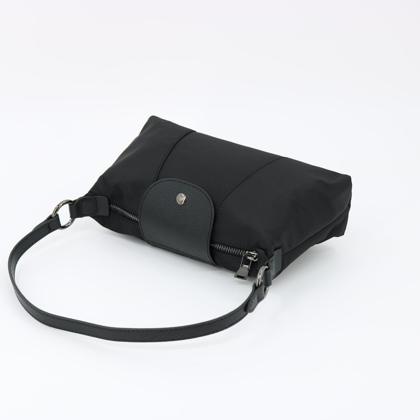 shoulder handheld armpit bag Secondary image