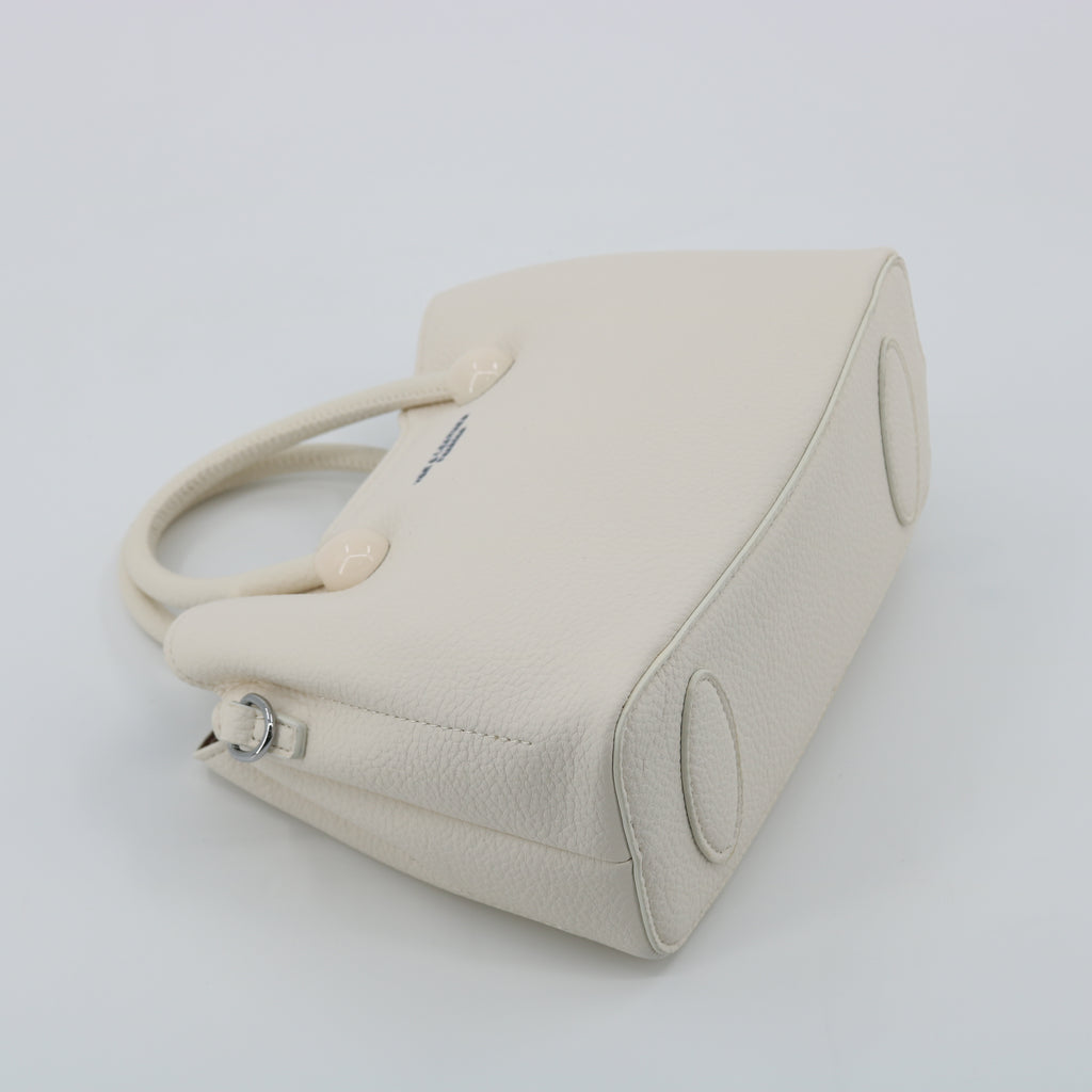 Women's handbag