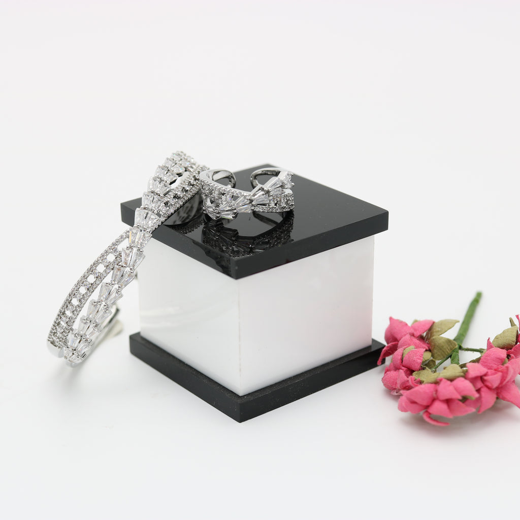 A ring set with a bracelet made of zircon stones