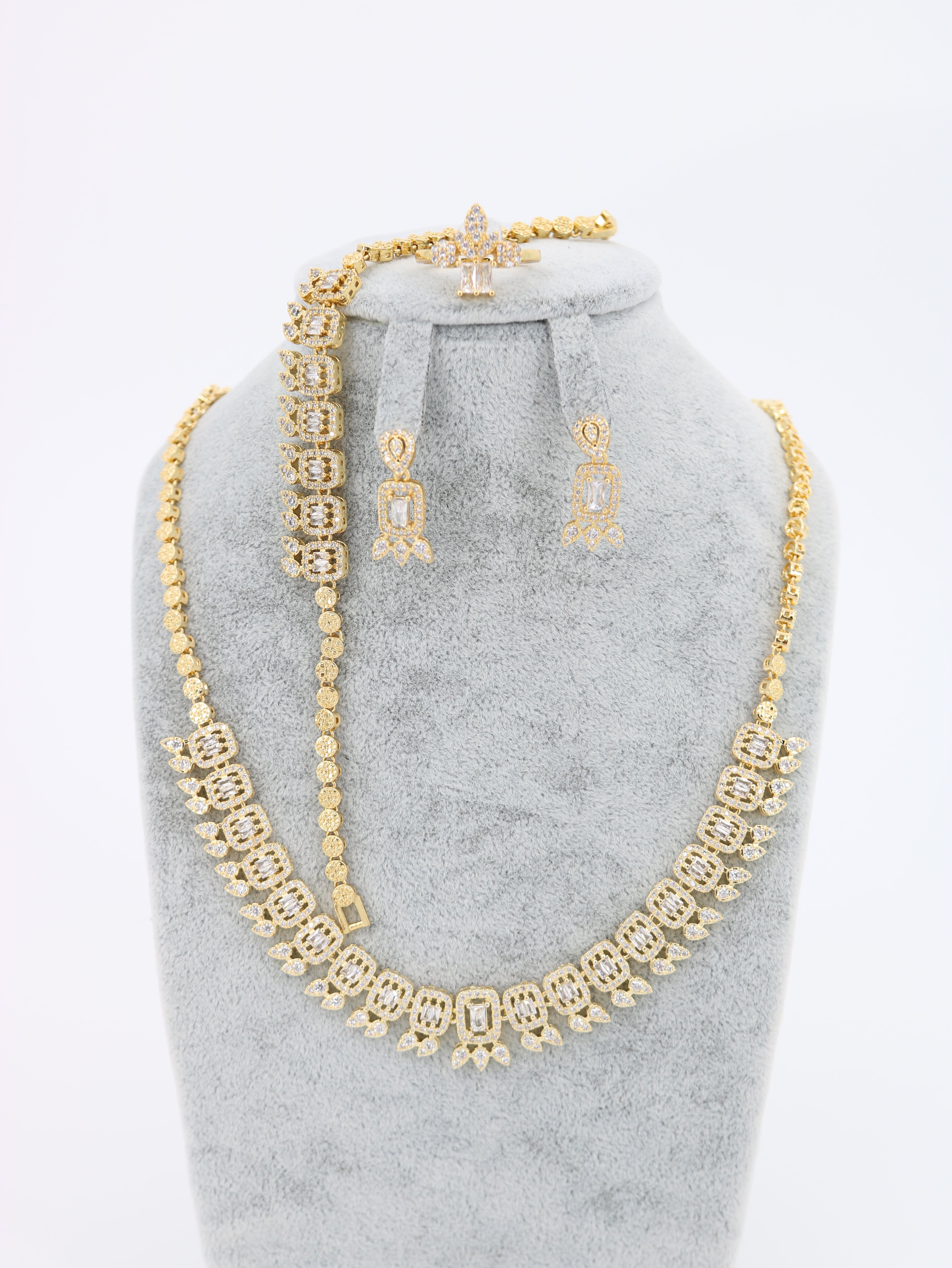 Earrings, Necklace & Bracelet Secondary image
