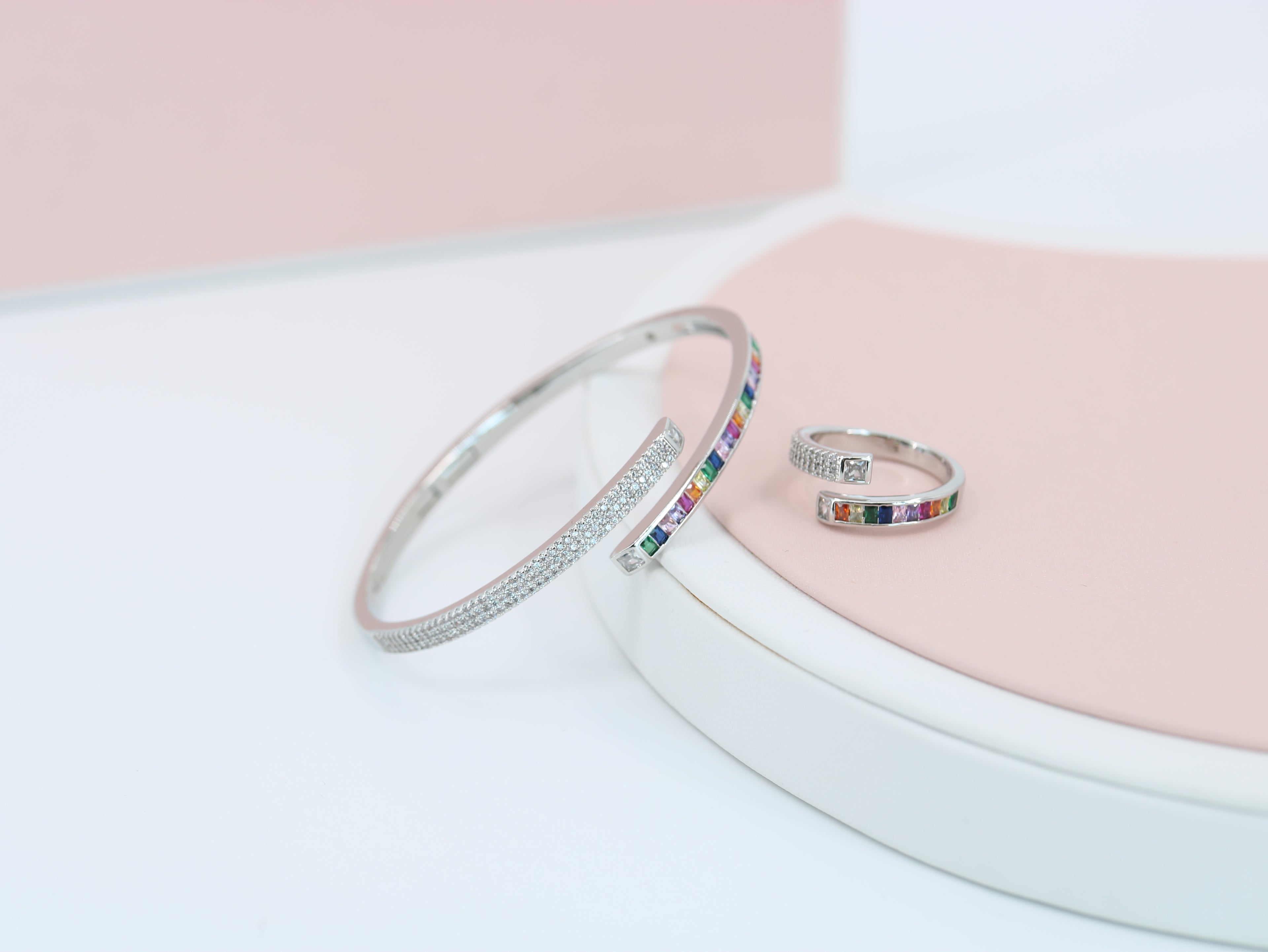 A ring set with a bracelet made of zircon stones