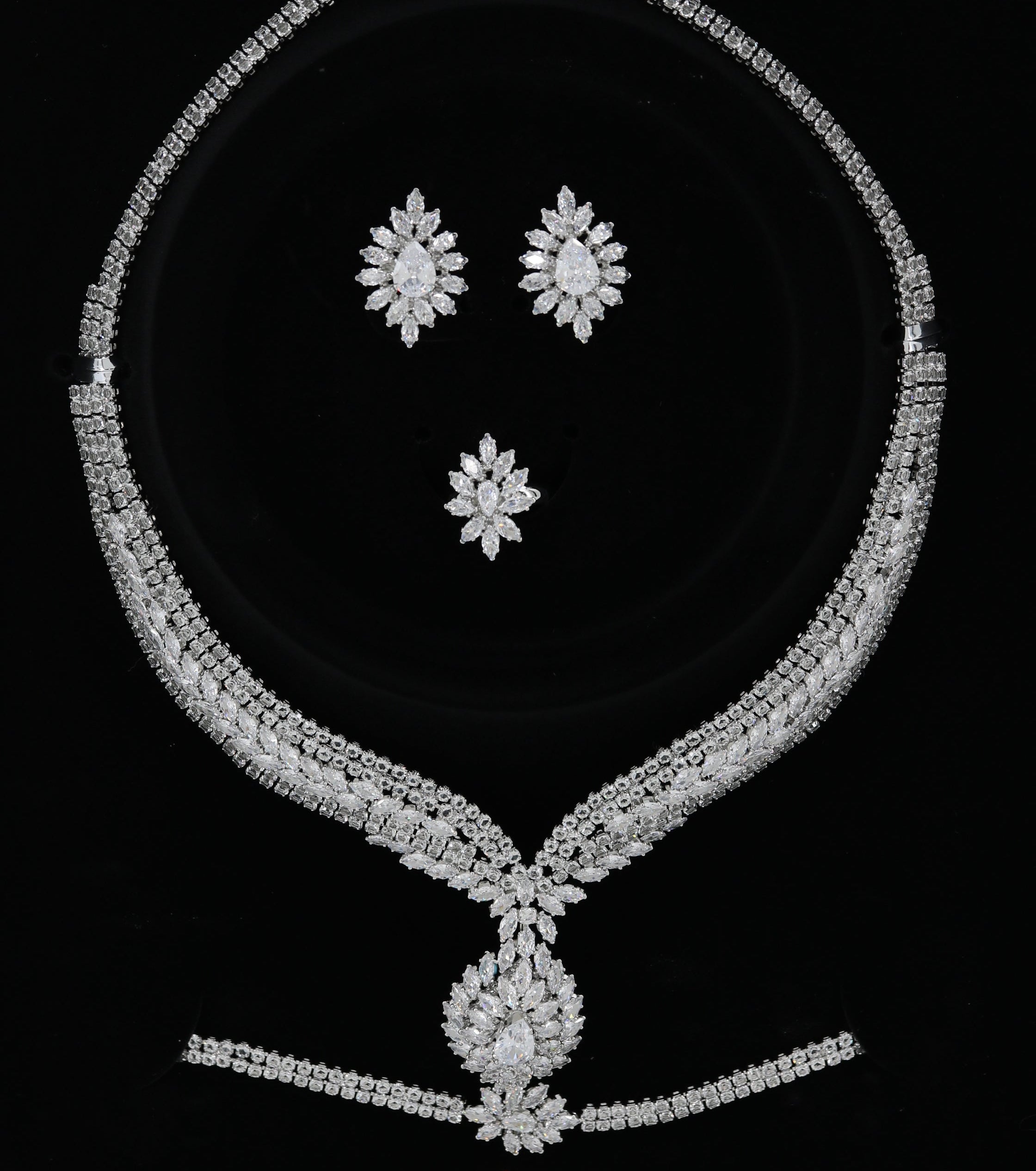 Necklace Set Main image