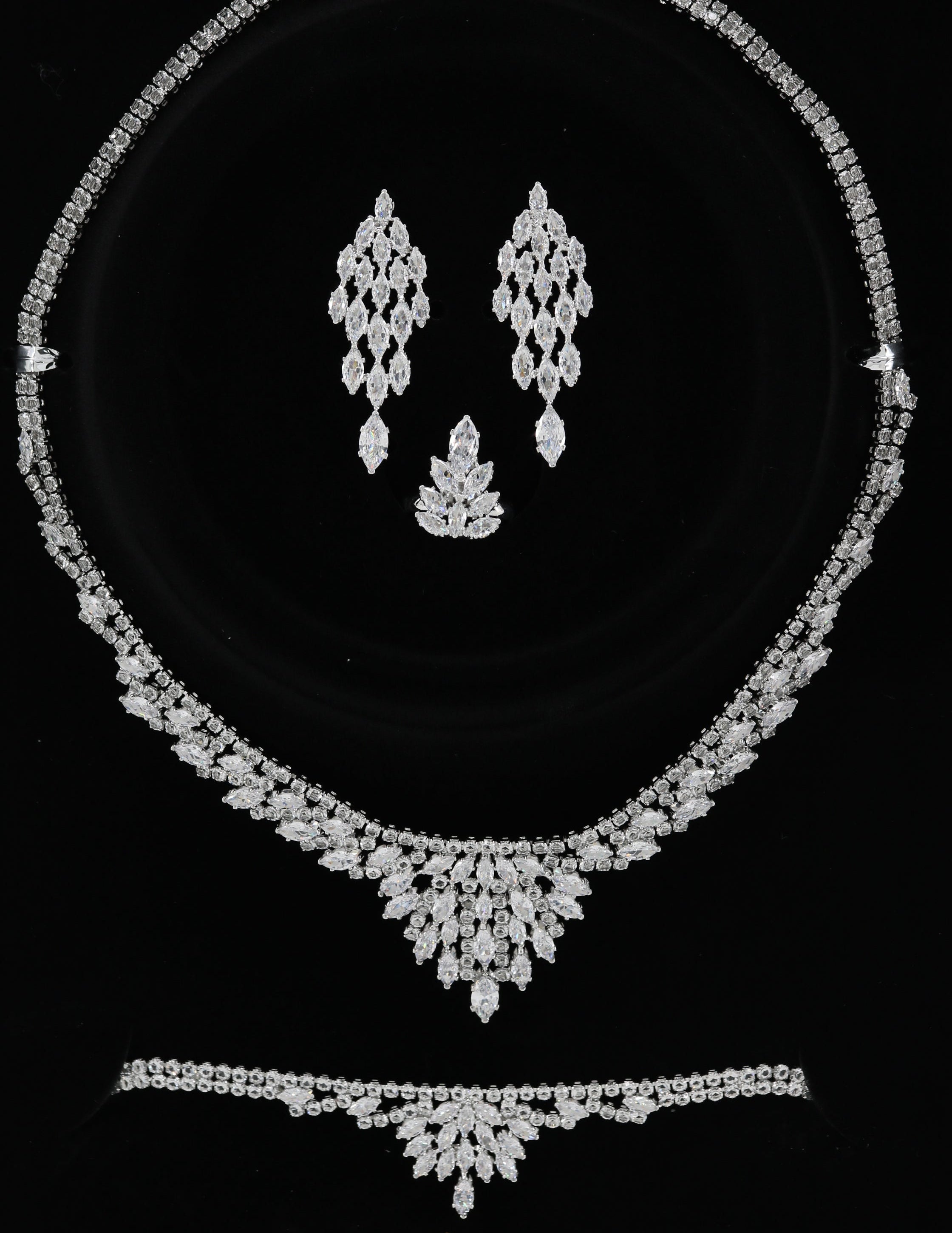 Necklace Set Main image