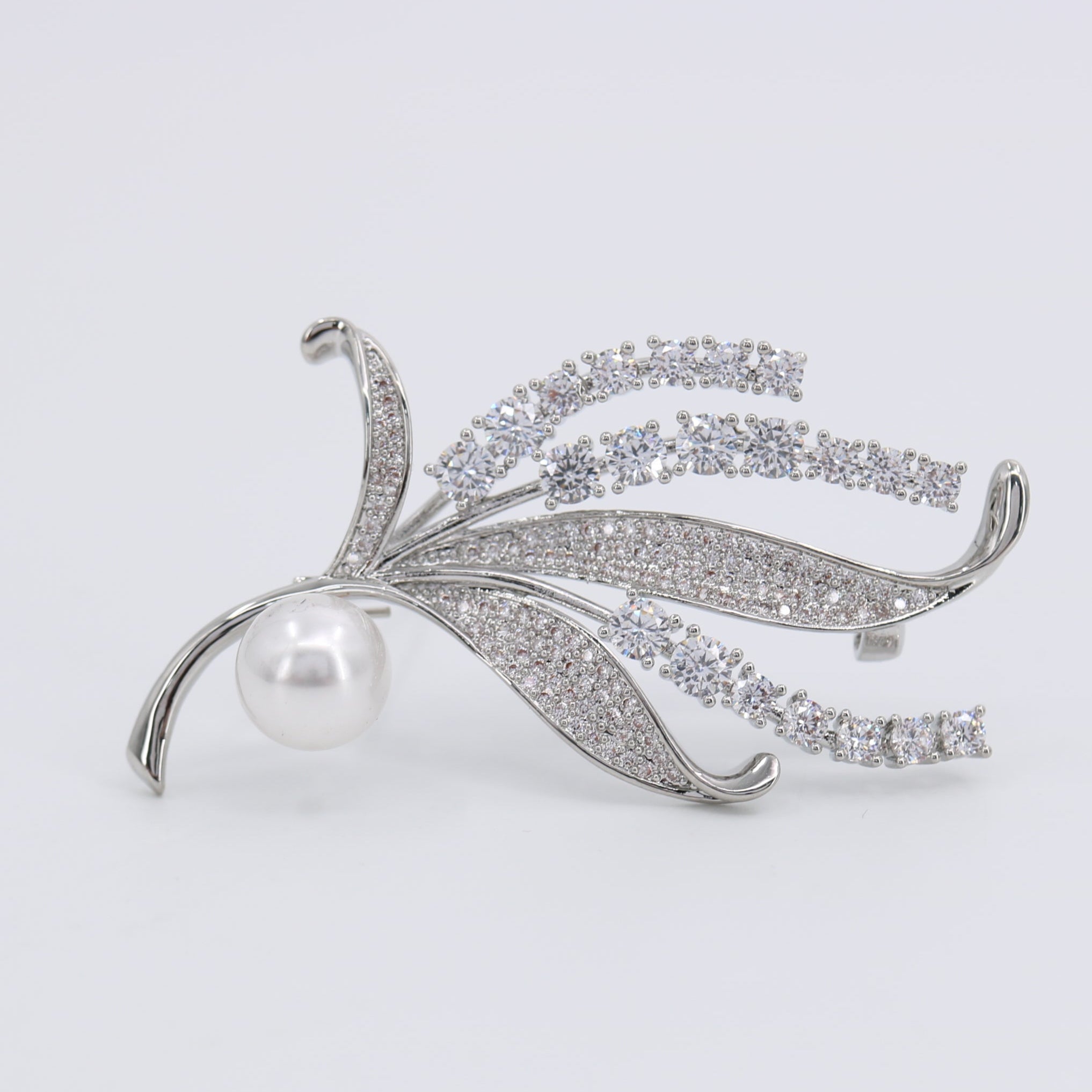 Brooch Main image