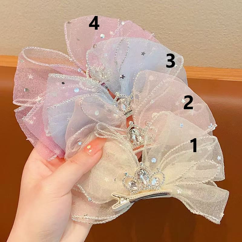 Hair Clip Girl Secondary image