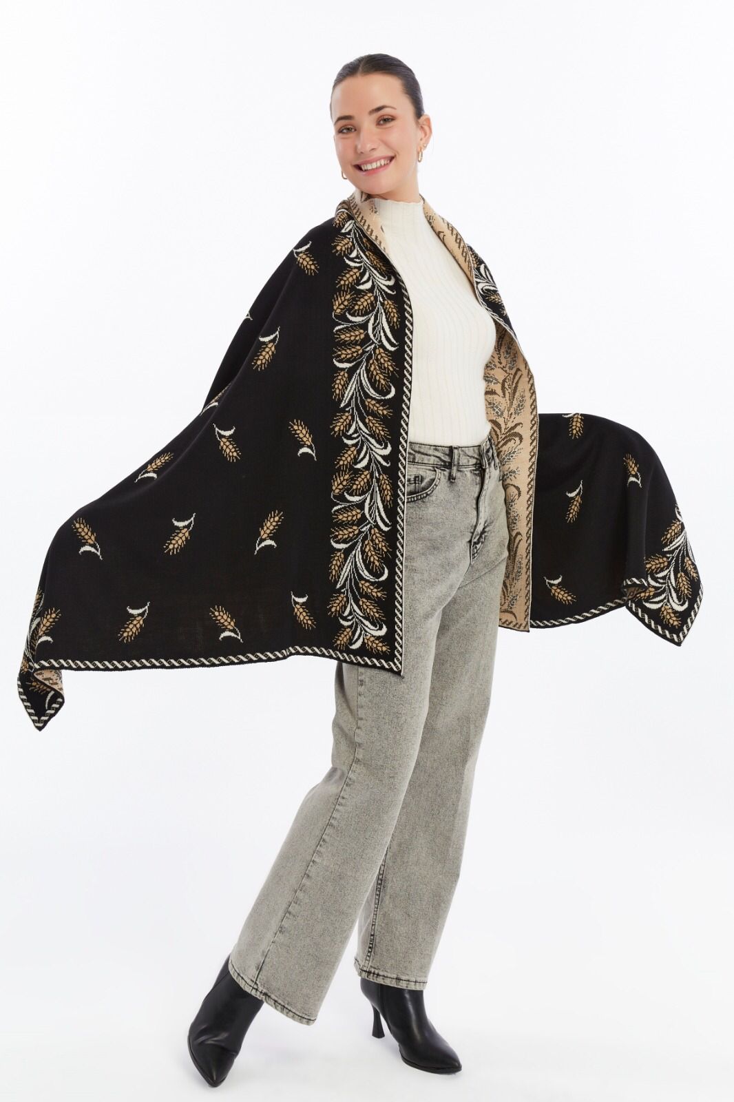 Women's Black Striped Spinning Shawl