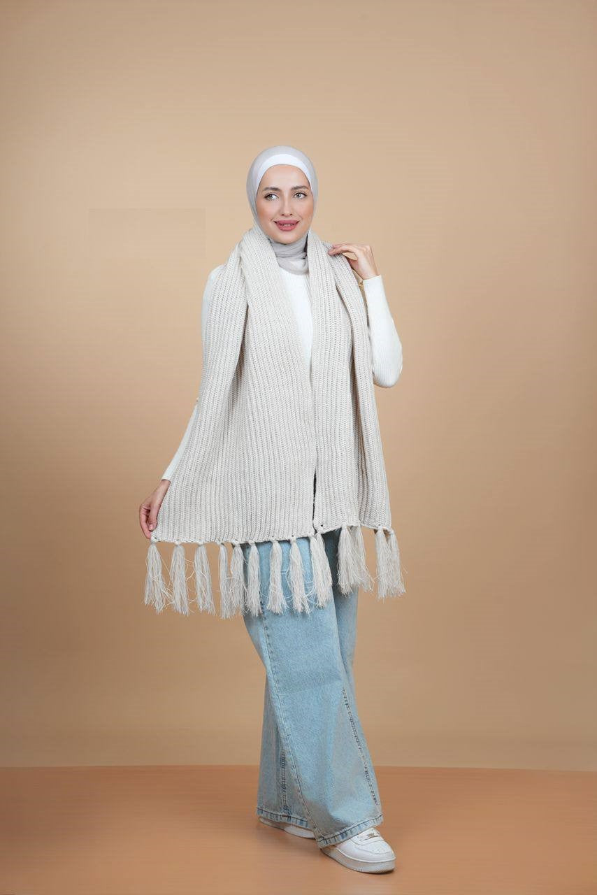 Knitted Shawl Secondary image