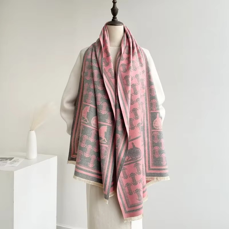 Pashmina Shawl Secondary image