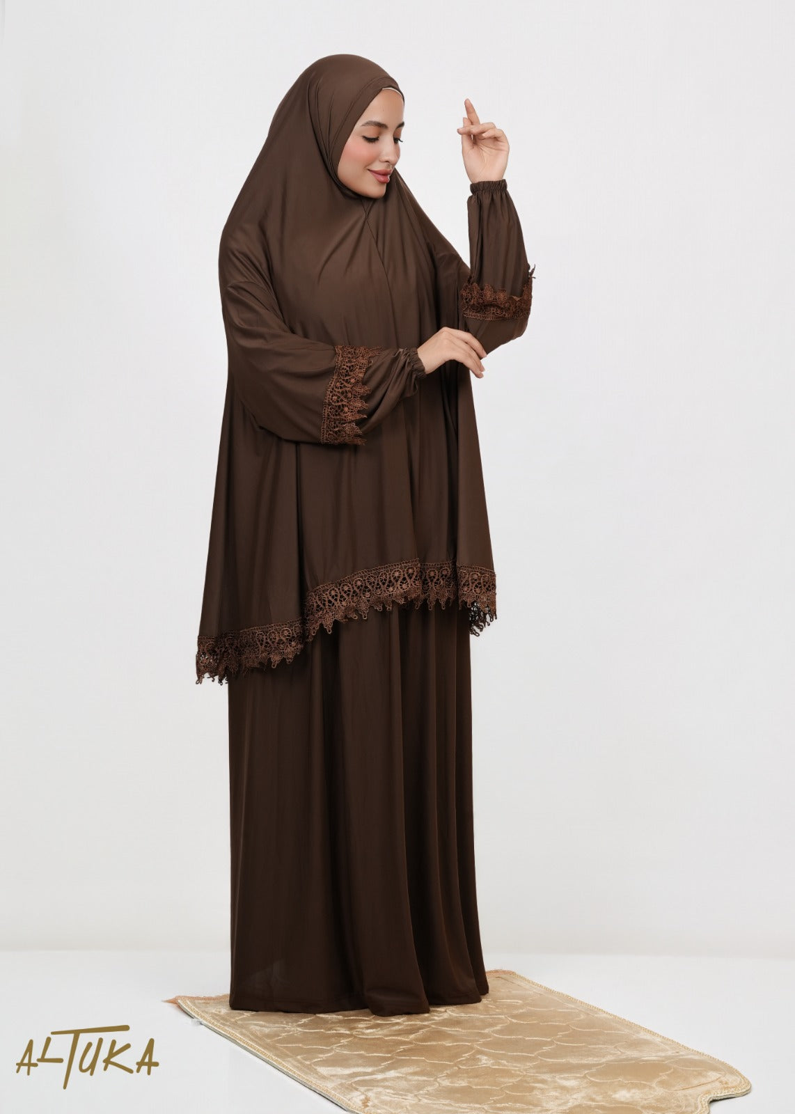 طقم صلاة كلفة فرنسي