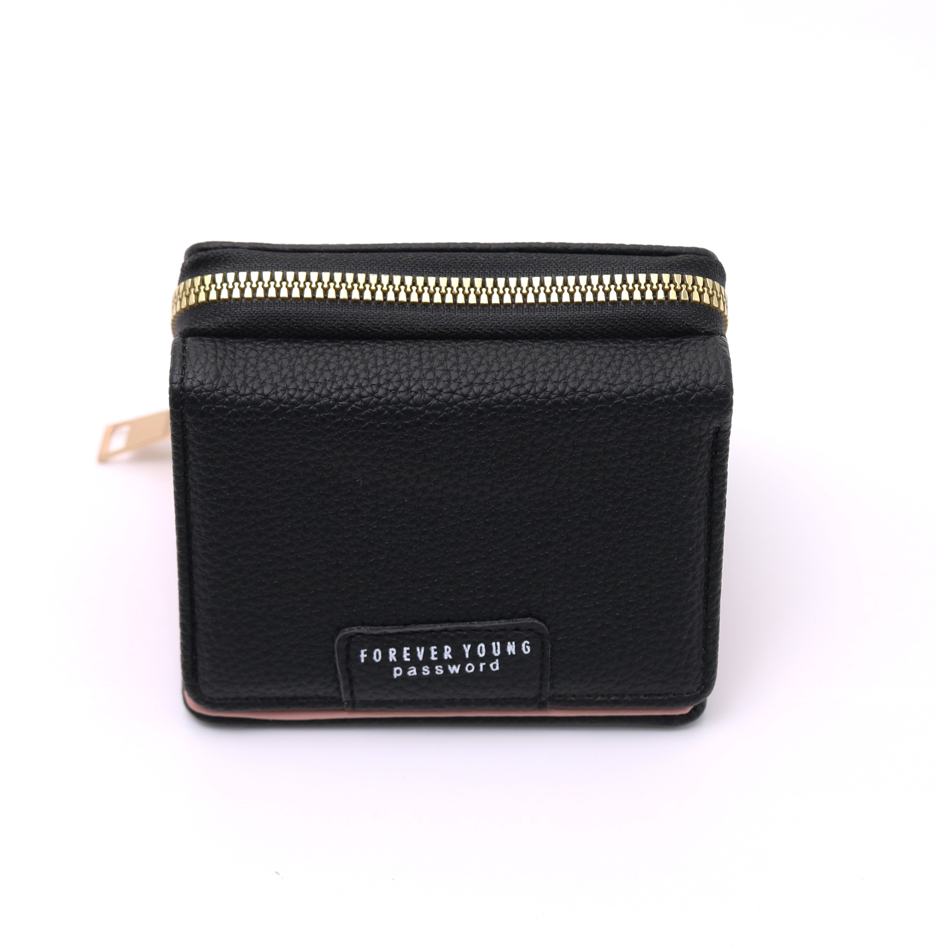 A Stylish Wallet for Women Main image