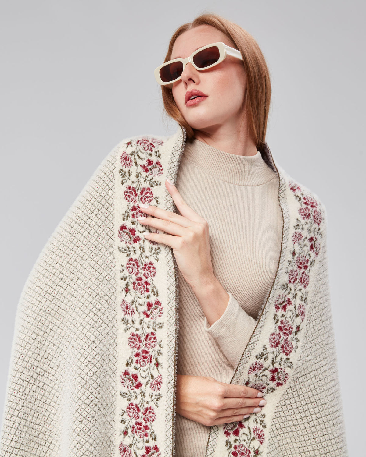 Rose Model Shoulder Shawl