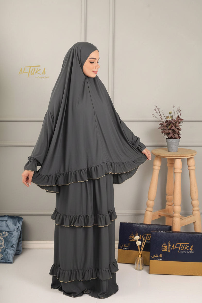 A great and beautiful prayer Suit with a unique and Material