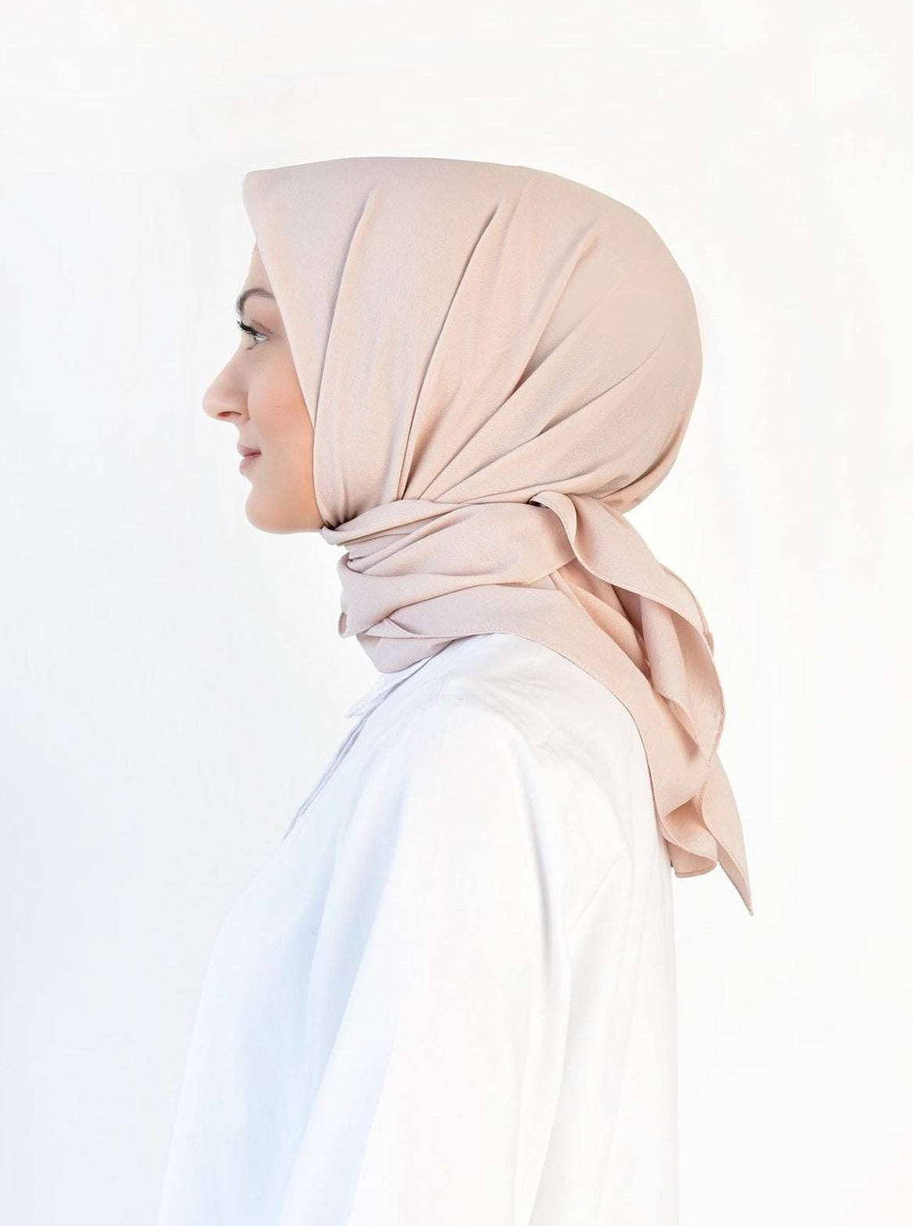 Hijab Crepe Square - NOORAN ALMASSI - نوران ألماسي