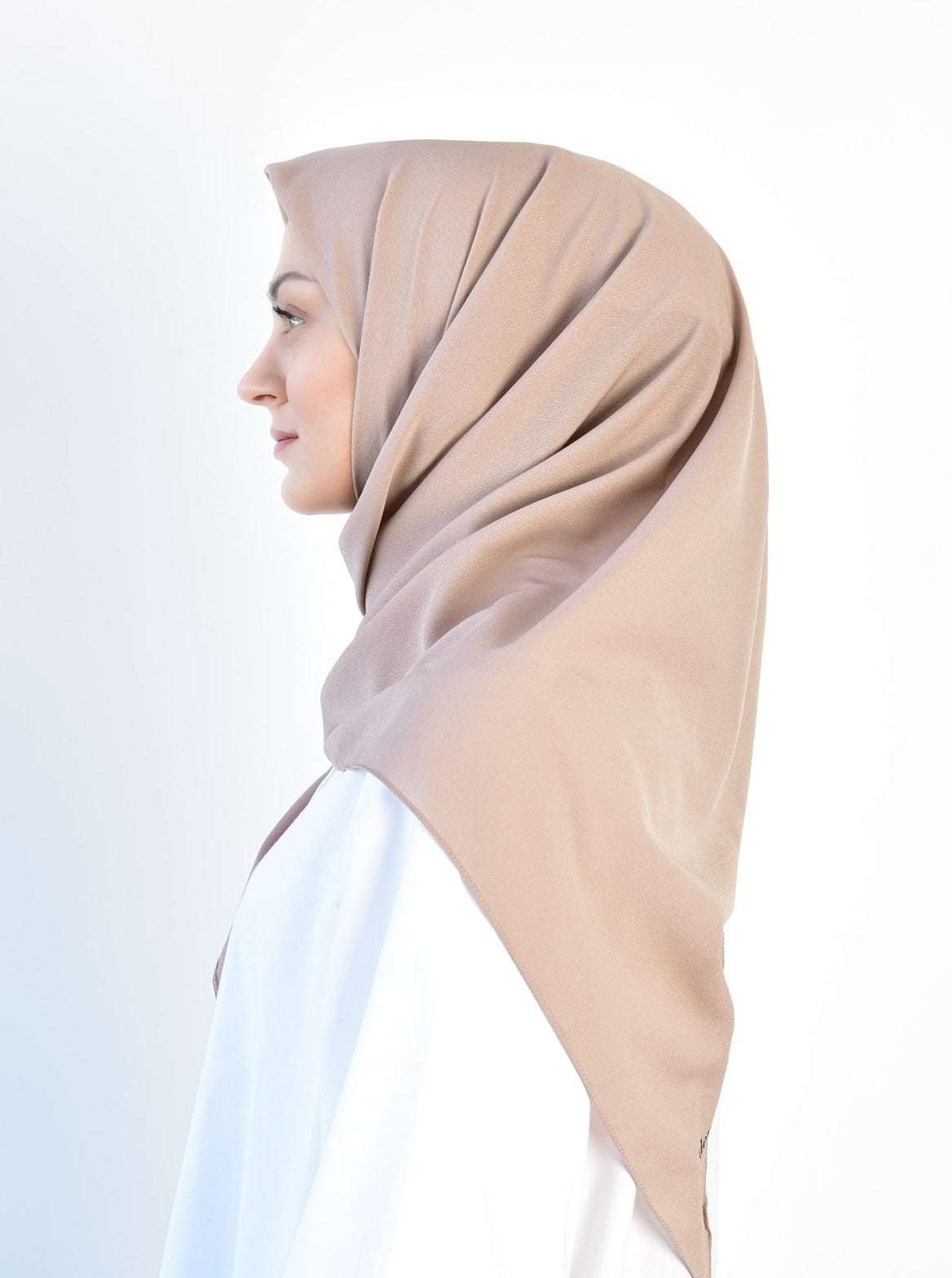 Hijab Crepe Square - NOORAN ALMASSI - نوران ألماسي