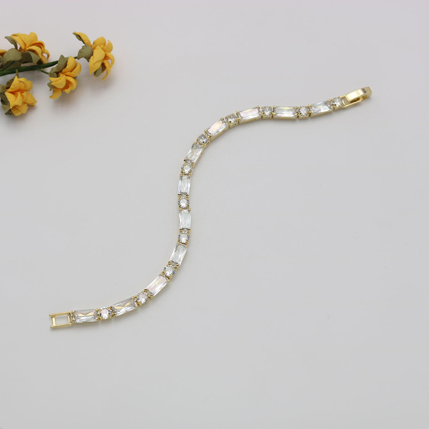 Bracelet Secondary image