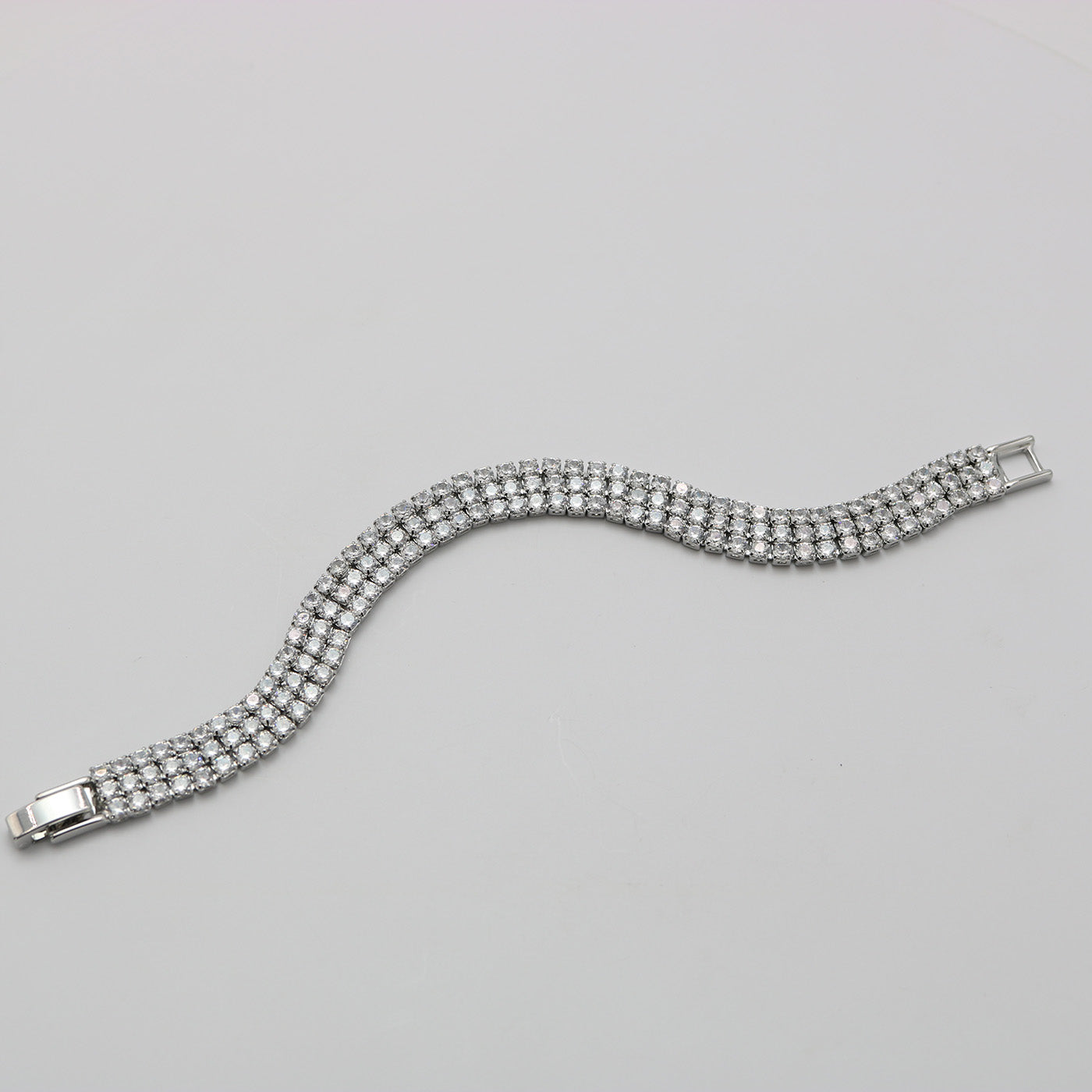 luxurious bracelet Main image