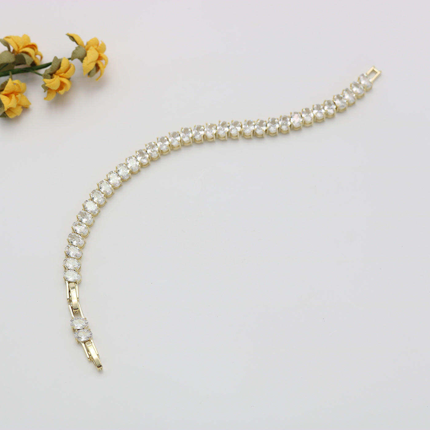 Bracelet Secondary image