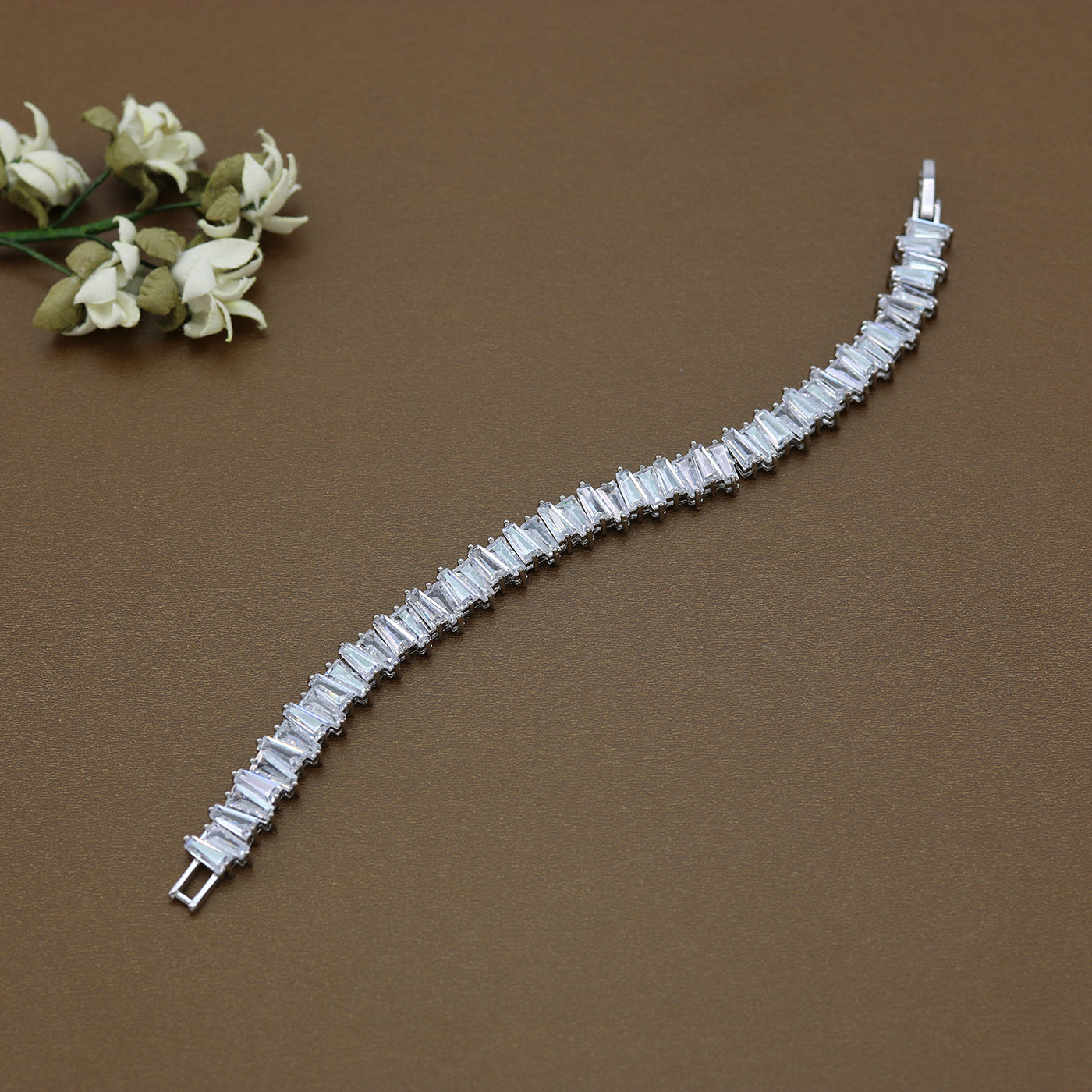Bracelet Secondary image