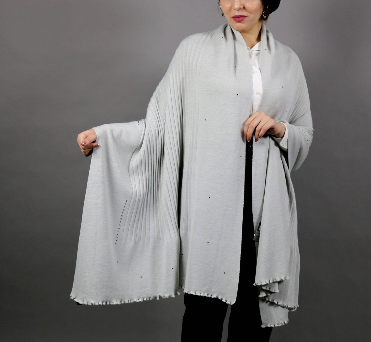 Shawl - NOORAN ALMASSI - نوران ألماسي